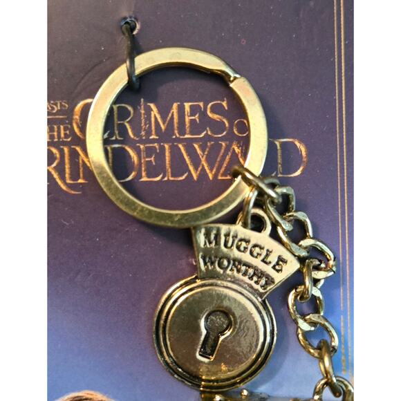 Harry Potter Bioworld The Crimes of Grindelwald Keychain - Picture 3 of 9
